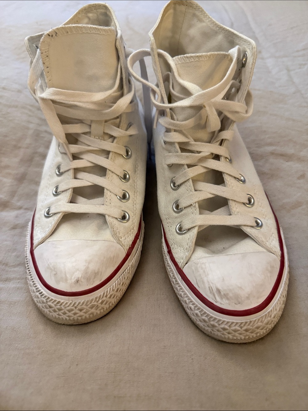 Classic Converse White High-Top Canvas Sneakers with Red Trim size 9 (7 men’s)